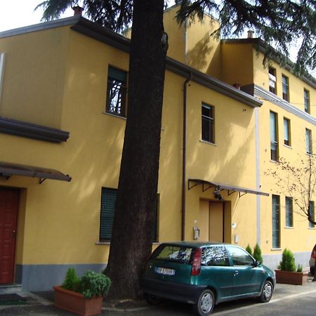 Residence Il Pino Saronno Eksteriør bilde